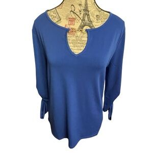 Chic Blue Blouse with Keyhole Neckline